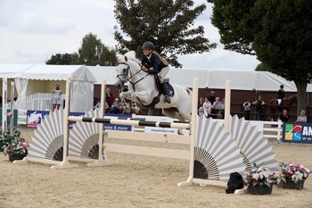 Jenna Good and Western King win the Pony Discovery Championship Final